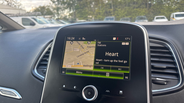 Renault Scenic 1.2 TCE Dynamique Nav 5dr Petrol Estate